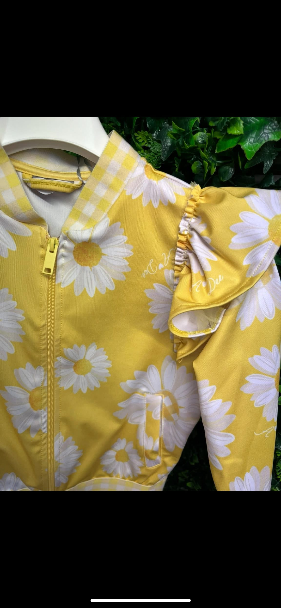ADEE GIRLS  DAISY BOMBER  ZIP UP JACKET DAISY  DETAIL YELLOW/WHITE RUFFLE SLEEVE DETAIL 4 yrs